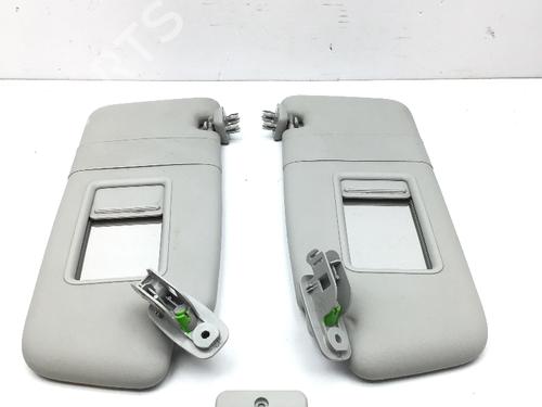 Right sun visor AUDI A3 (8P1) 1.6 | BP18552931I2 