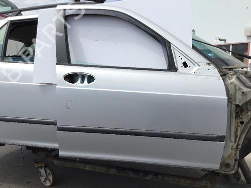 Used Right front door SAAB 9-5 Estate (YS3E) 2.3 Turbo (230 hp) 25920579