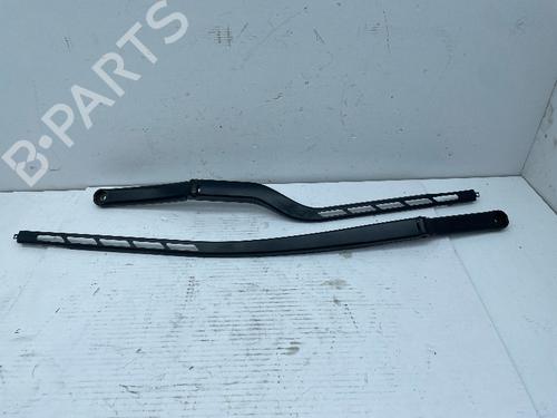 Used Front windshield wiper arm AUDI A3 (8P1) 1.4 TFSI (125 hp) 30272993