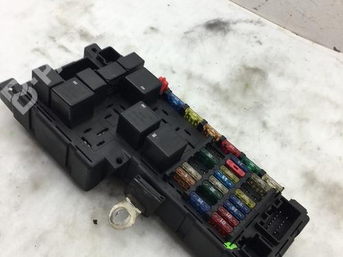Used Fuse box VOLVO XC70 I Cross Country (295) 2.4 T XC AWD (200 hp) 8798263