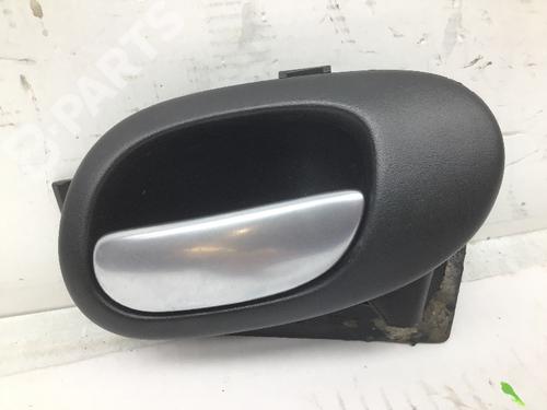 Used Front right exterior door handle PEUGEOT 206 CC (2D) 1.6 16V (2DNFUF, 2DNFUR) (109 hp) 12171699