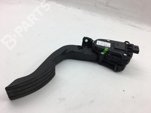 Used Electronic module RENAULT TWINGO II (CN0_) 1.2 (CN0D) (58 hp) 7050977