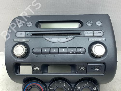 Used Radio Radio HONDA JAZZ II (GD_, GE3, GE2) 1.3 iDSi (GD1) (83 hp) 39917127 39917127