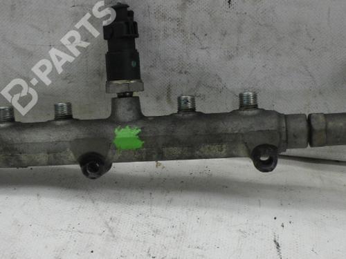 Used Injection rail HYUNDAI H-1 Van (A1) 2.5 CRDi (140 hp) 4781020
