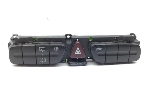 Used Warning switch MERCEDES-BENZ C-CLASS T-Model (S203) C 220 CDI (203.206, 203.208) (143 hp) 16083044