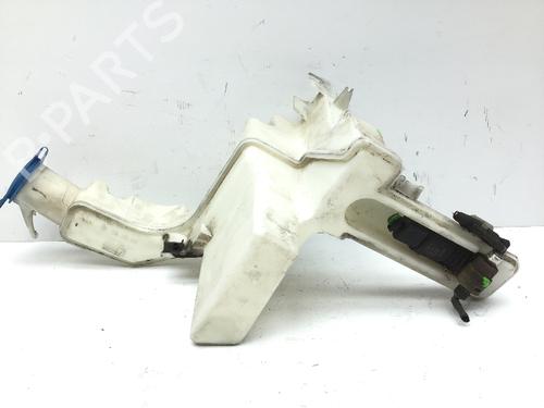 Used Windscreen washer tank VW PASSAT B6 Variant (3C5) 2.0 FSI (150 hp) 13809812