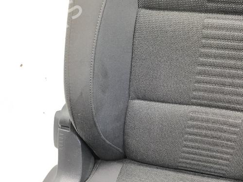 Right front seat VW TOURAN (1T1, 1T2) 2.0 TDI | BP16456662C16 