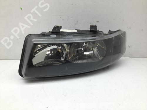 Venstre forlygte SEAT LEON (1M1) 1.6 16 V (105 hp) 18965128