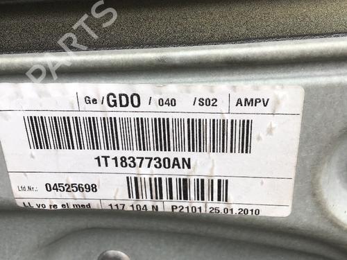 Right front door VW TOURAN (1T1, 1T2) 1.4 TSI EcoFuel | BP27673834C3 