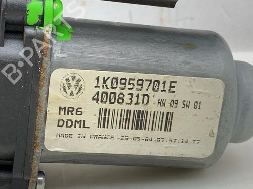 Left front window motor VW GOLF V (1K1) 1.9 TDI | BP39243653E21 - Image 2