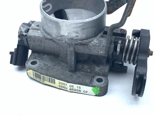 Boîtier papillon FORD FIESTA V (JH_, JD_) 1.3 (60 hp) 31553699