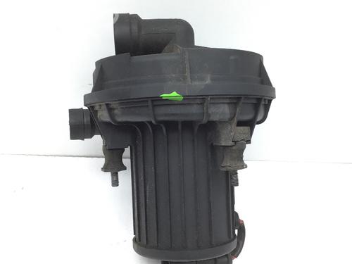 Used Secondary air pump VW GOLF IV (1J1) 2.0 (115 hp) 18266383