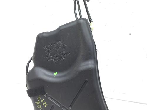 Used Expansion tank MERCEDES-BENZ M-CLASS (W163) ML 270 CDI (163.113) (163 hp) 14588682