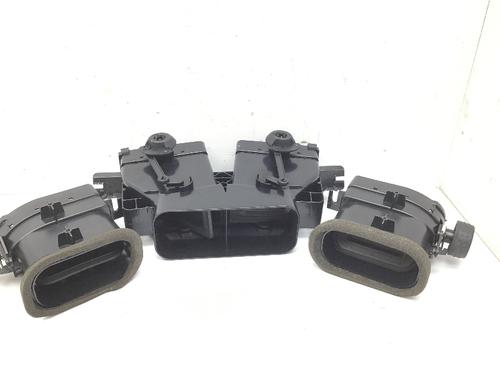 Air vent MERCEDES-BENZ A-CLASS (W168) A 160 (168.033, 168.133) | BP25492114I21 