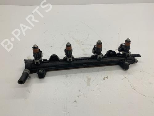 Used Injection rail SKODA FABIA I Combi (6Y5) 1.4 16V (100 hp) 15891206