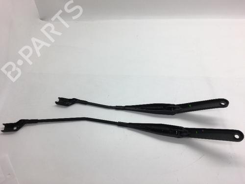Front windshield wiper arm FORD FIESTA VI (CB1, CCN) 1.25 | BP14585701C143 