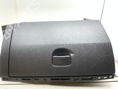 Handskerum RENAULT CLIO III (BR0/1, CR0/1) 1.2 16V (BR02, BR0J, BR11, CR02, CR0J, CR11) (75 hp) 31838466