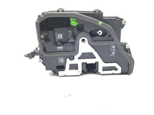 Front right lock BMW 1 Convertible (E88) 120 i (170 hp) 7059974