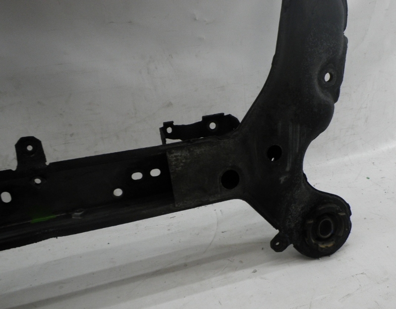 Subframe VOLVO V70 II (285) 2.4 D5 BParts