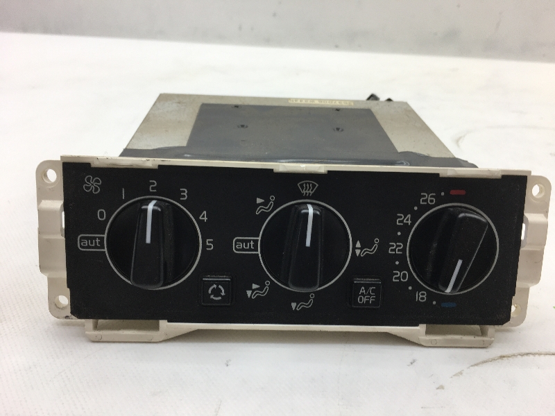 Climate control VOLVO 940 Kombi (945) 2.3 Turbo 6430184 | B-Parts Climate control VOLVO 940 Kombi (945) 2.3 Turbo 6430184 | B-Parts