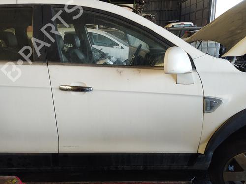 Used Right front door CHEVROLET CAPTIVA (C100, C140) [2006-2025]  19630500