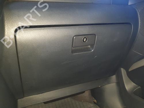 Used Glove box TOYOTA COROLLA Verso (ZER_, ZZE12_, R1_) 2.2 D-4D (AUR10_, AUR10R) (136 hp) 17869900