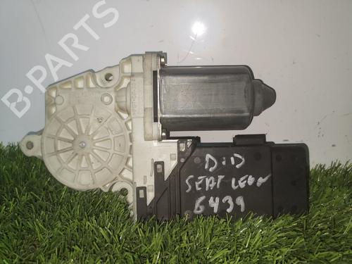 Rudehejsemotor forskærm højre SEAT LEON (1M1) 1.4 16V | BP3170371E20 