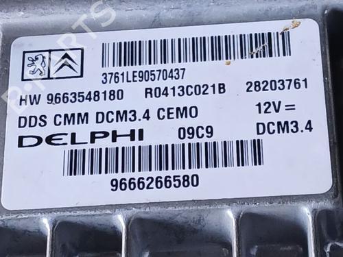 Calculateur moteur (ecu) CITROËN C5 I Break (DE_) [2001-2004]  32699973