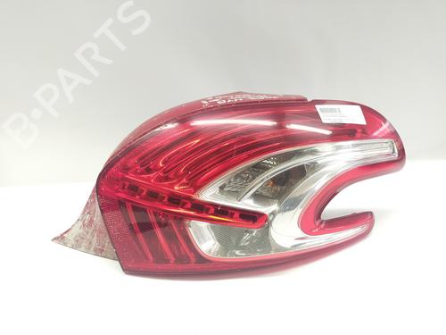 Used Right taillight Right taillight 34438354 34438354