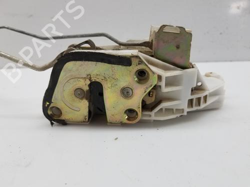 Used Front left lock MITSUBISHI PAJERO III (V7_W, V6_W) 3.2 Di-D (V68W) (160 hp) 19451324