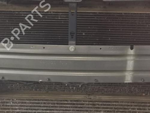 Refuerzo paragolpes delantero Refuerzo paragolpes delantero 38167619 38167619