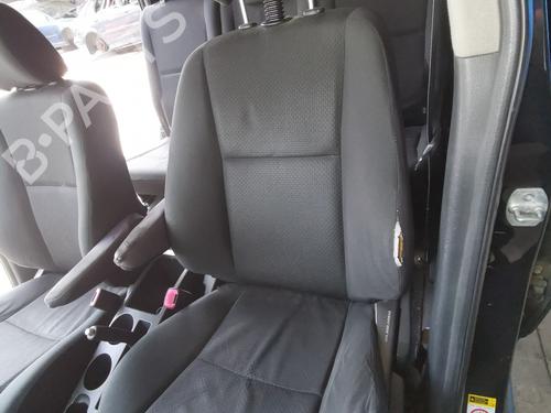Used Left front seat TOYOTA COROLLA Verso (ZER_, ZZE12_, R1_) 1.8 (ZNR11_, ZNR11R) (129 hp) 17640293