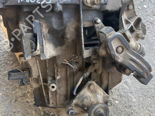 Gearkasse Gearkasse PEUGEOT EXPERT Van (222) 2.0 HDI (109 hp) 39650885 39650885