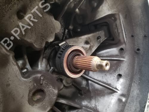 Gearbox KIA CARNIVAL II (GQ) 2.9 CRDi | BP30901153M3