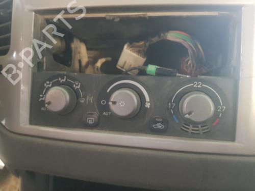 Used Climate control MITSUBISHI PAJERO III (V7_W, V6_W) 3.2 Di-D (V68W) (160 hp) 17187092