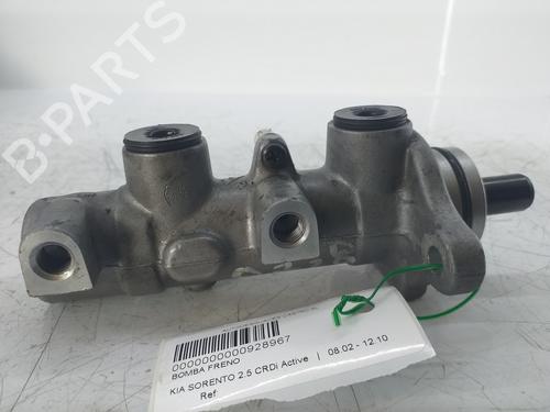 Used Brake master cylinder KIA SORENTO I (JC) 2.5 CRDi (170 hp) 27616658