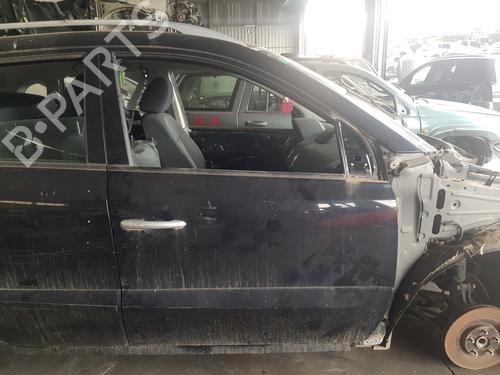Porta anteriore destra RENAULT KOLEOS I (HY_) 2.0 dCi (HY0K) (150 hp) 18408417