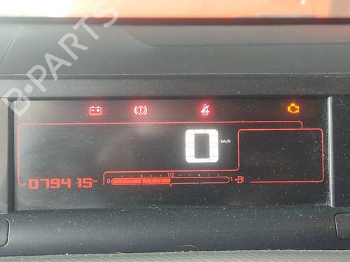 instrument-cluster-citroen-c4-cactus-2014-40081825 main image