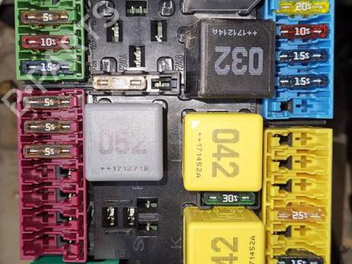 Fuse box MERCEDES-BENZ VITO Van (W447) 116 CDI 4x4 (447.601, 447.603, 447.605) | BP40153677E1 - Image 2