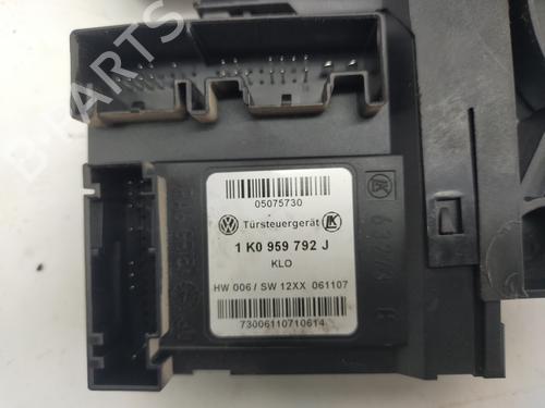 Right front window switch SKODA OCTAVIA II Combi (1Z5) 2.0 TDI 4x4 | BP37536515I26 - Image 3