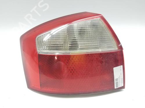 Venstre baglygte AUDI A4 B6 (8E2) 1.9 TDI (130 hp) 31624089