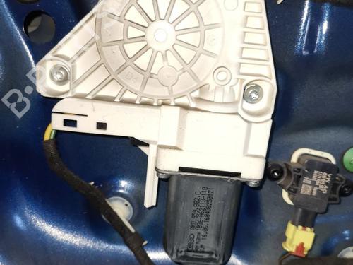 Right front window motor AUDI A1 (8X1, 8XK) | BP36677237E20 - Image 2