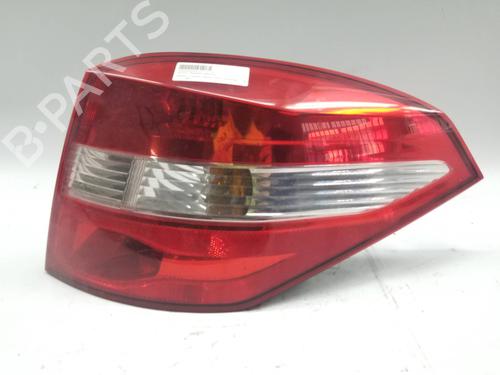 right-taillight-renault-laguna-iii-grandtour-kt01-2007-2008-2009-2010-2011-2012-2013-2014-2015-31752638 main image