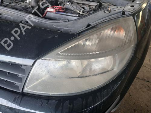 Used Left headlight RENAULT SCÉNIC II (JM0/1_) [2003-2010]  30147447