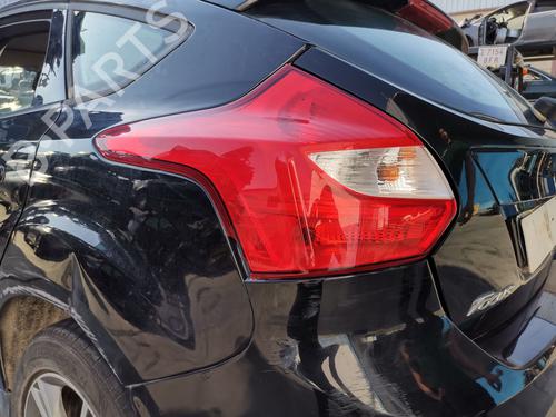 Used Left taillight FORD FOCUS III [2010-2020]  27300889