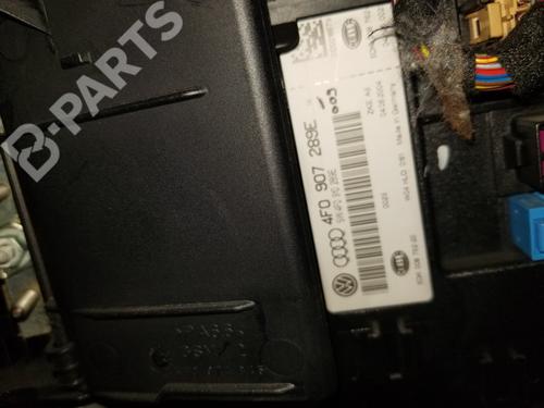 Used Fuse box Fuse box AUDI A6 C6 (4F2) 3.0 TDI quattro (225 hp) 10372243 10372243