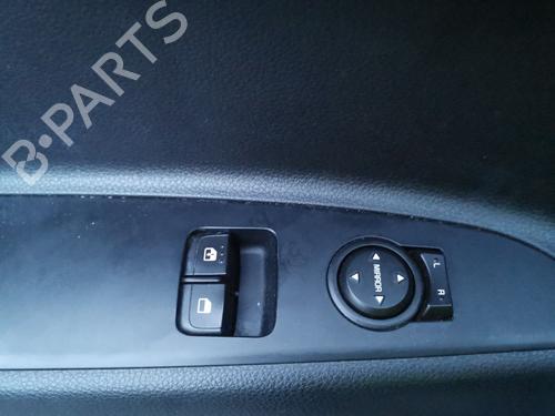 Used Left front window switch KIA RIO IV (YB, SC, FB) [2017-2025]  31015417