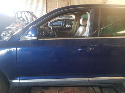 Used Left front door VW TOUAREG (7LA, 7L6, 7L7) [2002-2013]  18023184