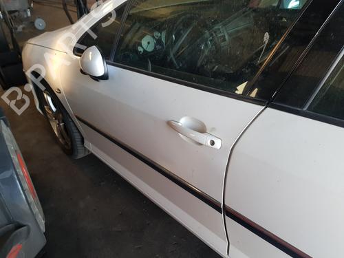 Used Left front door PEUGEOT 407 SW (6E_, 6D_) 2.0 HDi 135 (136 hp) 16471550