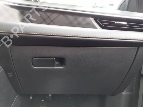 Used Glove box Glove box MG MG 3 (ZP2_) [2024-2026] 39660280 39660280